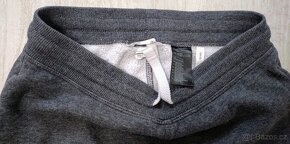 Tepláky H&M - 2