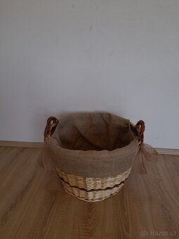 Proutěný koš - 2