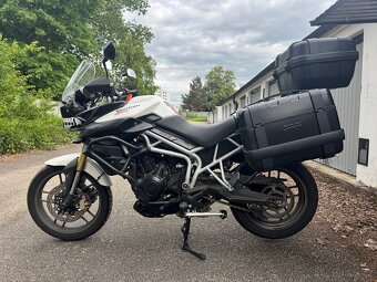 Triumph Tiger 800 - 2
