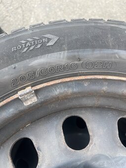 Kola Peugeot 407 - 2