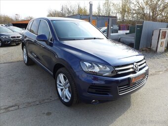 Volkswagen Touareg 3,0 TDi KŮŽE,NAVI,VÝHŘEV,1.MAJ - 2