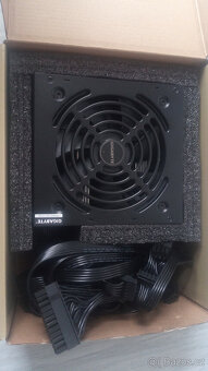 GIGABYTE P650G, 650W zdroj - 2