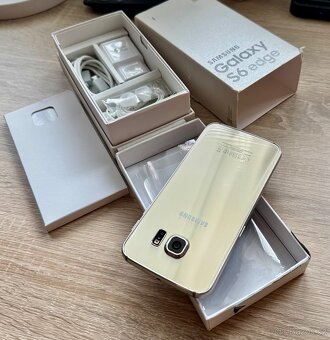 Samsung Galaxy S6 Edge 32gb Gold Platinum, komplet, zánovní - 2