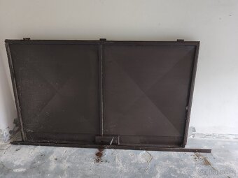 Garážová vrata dvoukřídlá - 2