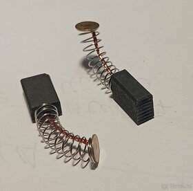 Uhliky 4,9 x 7,8 x 12,5 mm do ručního nářadí 210504 - 2