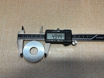 Velkoplošná podložka M16 – HILTI - 3,- Kč - 2