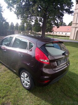 Ford Fiesta 1.2516v 60kw rok 2011 Trend - 2