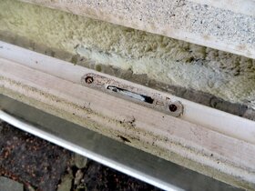 DVĚ OKNA= Dřevěné - 2