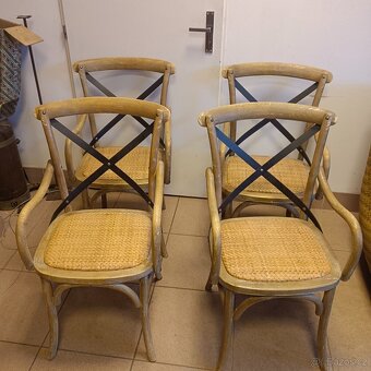 Křesla, židle - 2