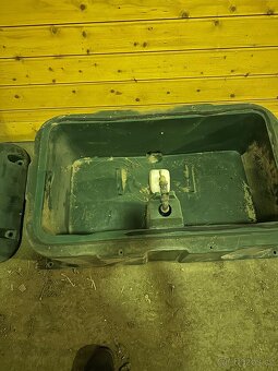 Dvou míčová napaječka pro skot - 2