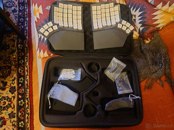 Glove80 Ergonomic Keyboard Revision 2 - 2