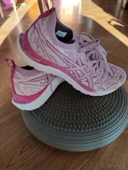 Běžecké boty Asics vel. 40 - 2