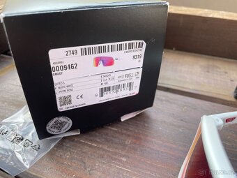 Oakley Sutro S Cerna nebo Bíla verze - 2