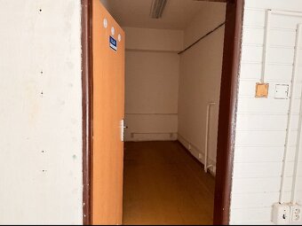 PRONÁJEM NEBYTOVÝCH PROSTOR V PORUBĚ 95 m2 - 2