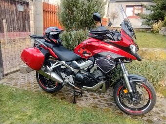 Honda VFR 800 X Crossrunner - 2