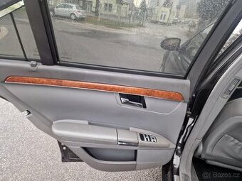 MERCEDES S221 S500 - 2