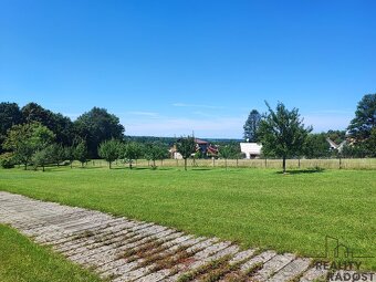 Doporučuji Vám exluzivní prodej stavebního pozemku v Hrádku  - 2