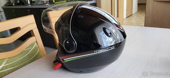 Motohelma skůtr - 2