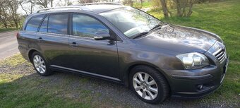 Toyota Avensis T25 2007 - 2