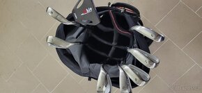 Prodám Bag s golfovými holemi - 2