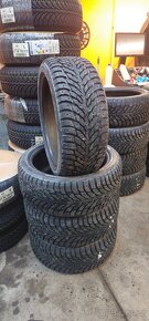 225/40/18 Nokian nove zimni - 2