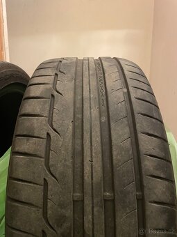 Dunlop Sport maxx RT 235/40/19 - 2