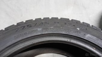 225/45 R17 91H zimní protektory - 2