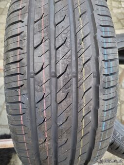 215/45/17 letni pneu SEMPERIT a GOODRIDE 215/45 R17 - 2