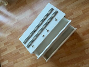 EKET skřiňka Ikea - 2