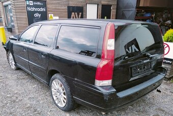Volvo V70II D5 120kw - Náhradní díly - 2