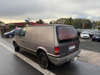 Chrysler Voyager Ram Van 2.5TD 87kw ČR Tažné - 2