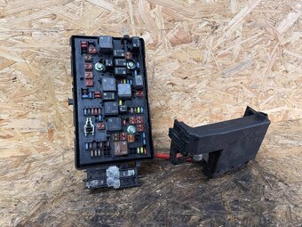 ŘÍDICÍ JEDNOTKA BCM OPEL INSIGNIA 22953003 - 2