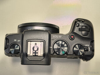 Canon EOS RP, jako nový jen 16 918 expozic - 2