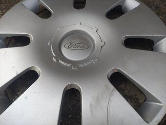 15" poklice Ford Focus sedan - 2