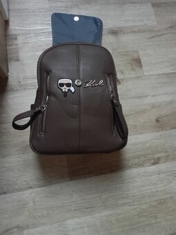 NOVÝ BATŮŽEK HNĚDÝ - 2