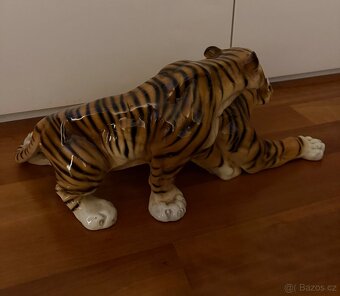 Royal Dux - 2 velké sousoší tygrů - 2