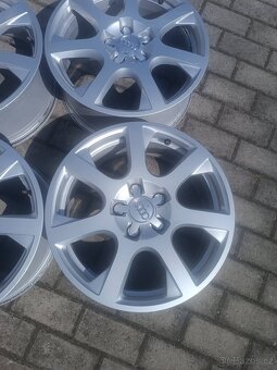 239. Originál Alu kola Audi R17 - 2