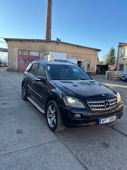 Mercedes-Benz ML 420 CDI W164 - 2