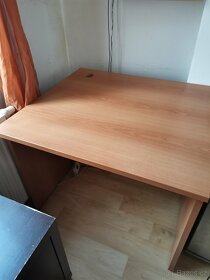 Kancelářský stůl - 2