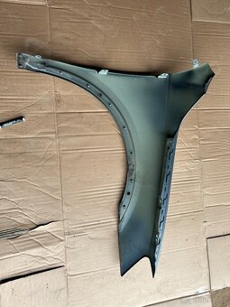 audi q3 u0821467a levý přední - 2