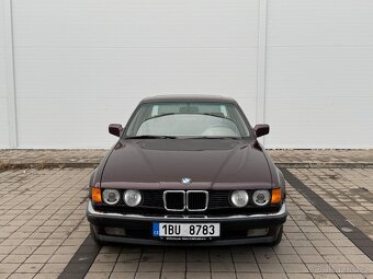 BMW E32 735i - 2