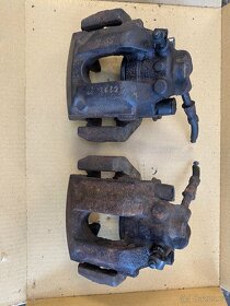 Zadní brzdové třmeny E46 M3 - 2