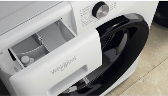 Pračka Whirlpool FreshCare Facelift FFS 7259 B EE bílá - 2