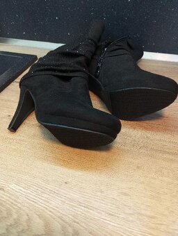 Zateplené semišové kozačky - 2