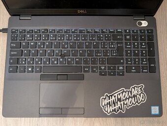 ▼DELL Precision 3540 - 15,6" / i7-8565U / GPU 2GB / 16GB / - 2