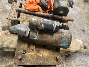 Startér Zetor 25 - 2