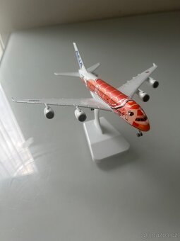 Airbus A380-800 kovový model - 2