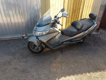 Suzuki Burgman 400 - 2