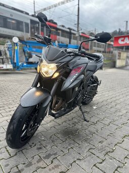 Suzuki GSX-S750 - 2