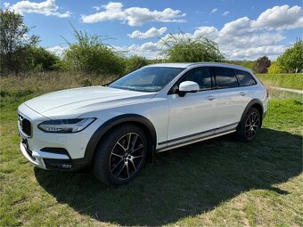 Prodám Volvo V90 CrossCountry, nejvyšší výbava - 2